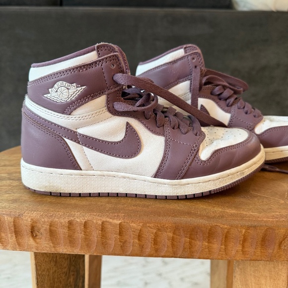 Nike Kids ‘Air’ - Picture 1 of 6